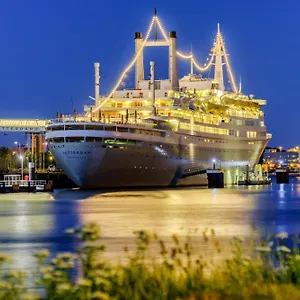 **** Szálloda Ss By Westcord Hollandia